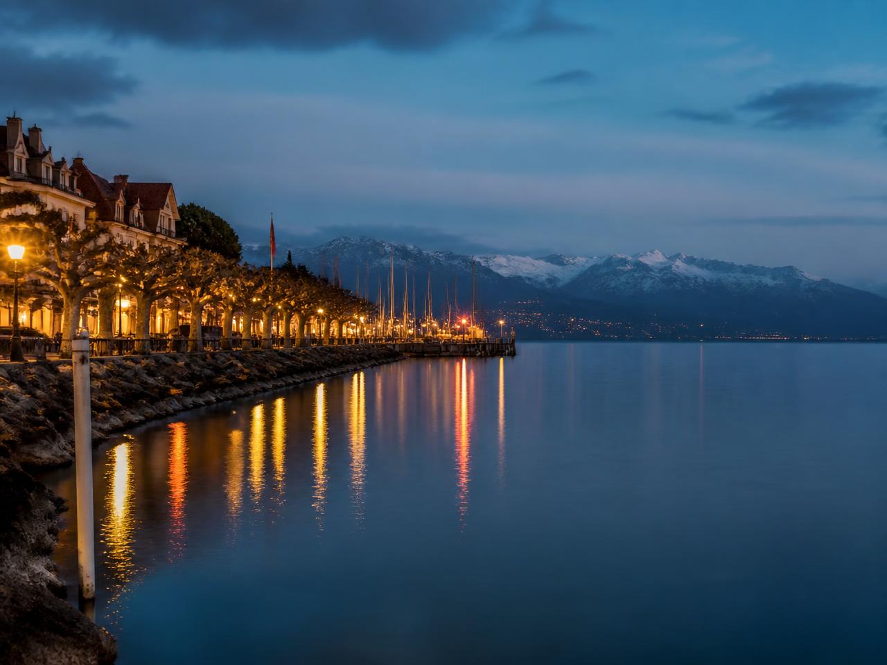 Quais de Morges au bord du lac Léman